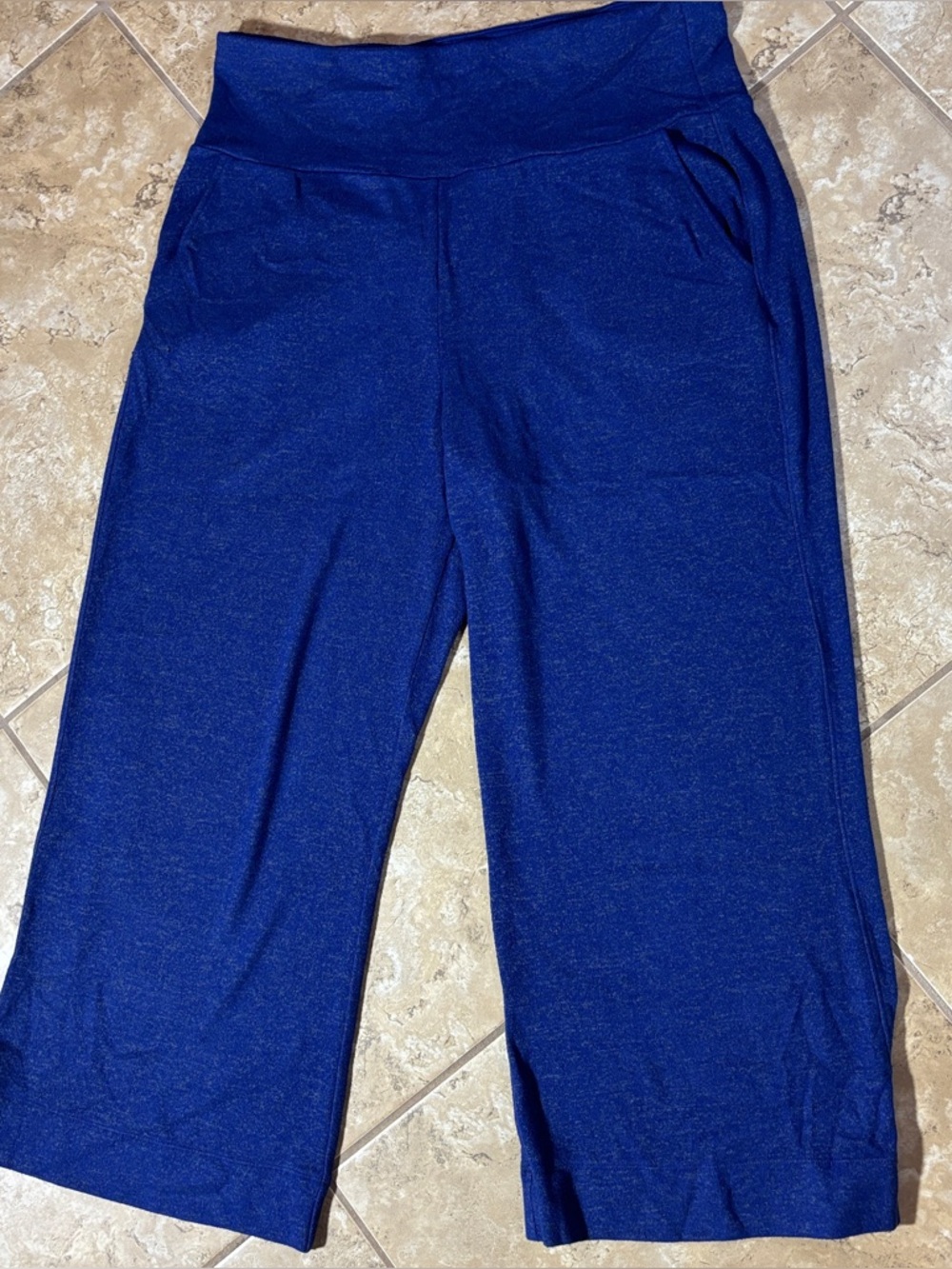 Cabi Blue Wide Leg Cropped Pants Size L Stretch Knit Pull On